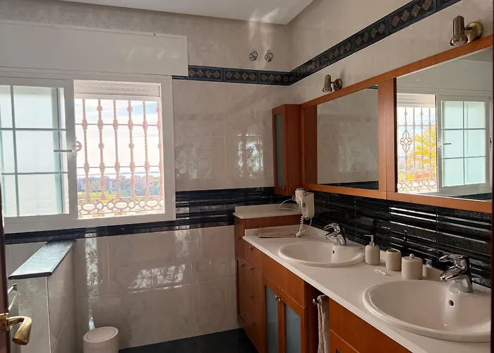 Casaba - Boutique - 4* トレ・デル・マール